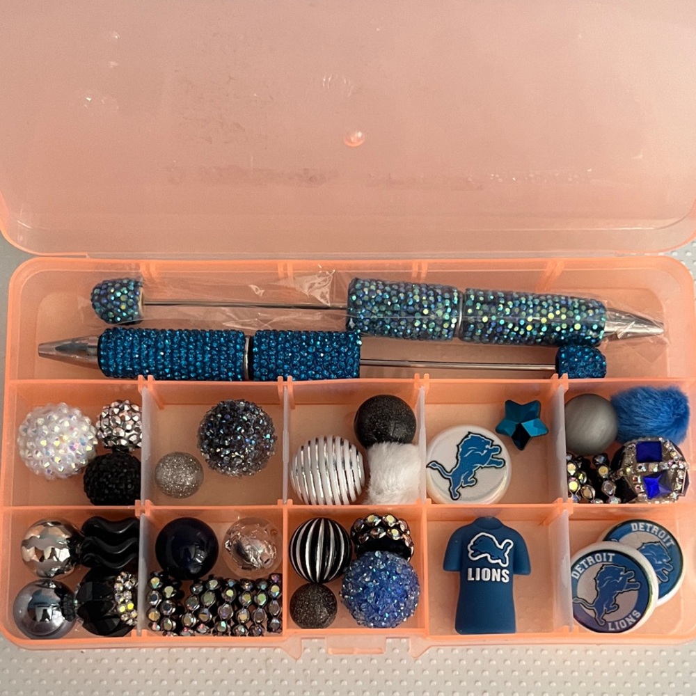DIY BEADABLE LIONS KIT! DETROIT!